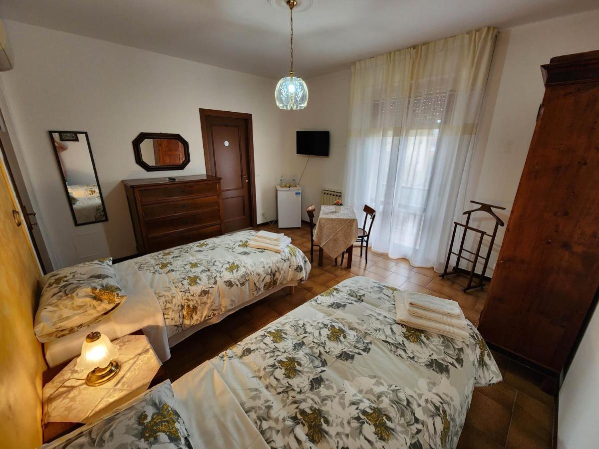 Gold B&B Ravarino ภายนอก รูปภาพ