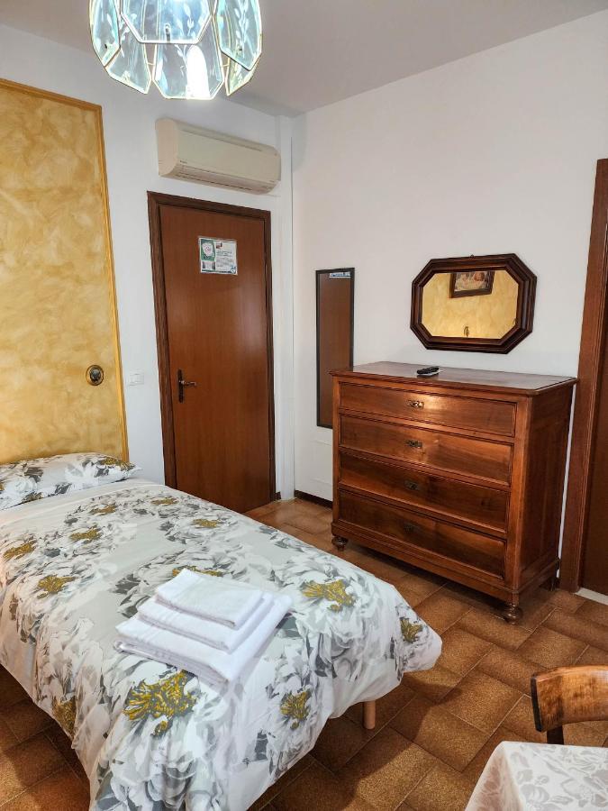 Gold B&B Ravarino ภายนอก รูปภาพ