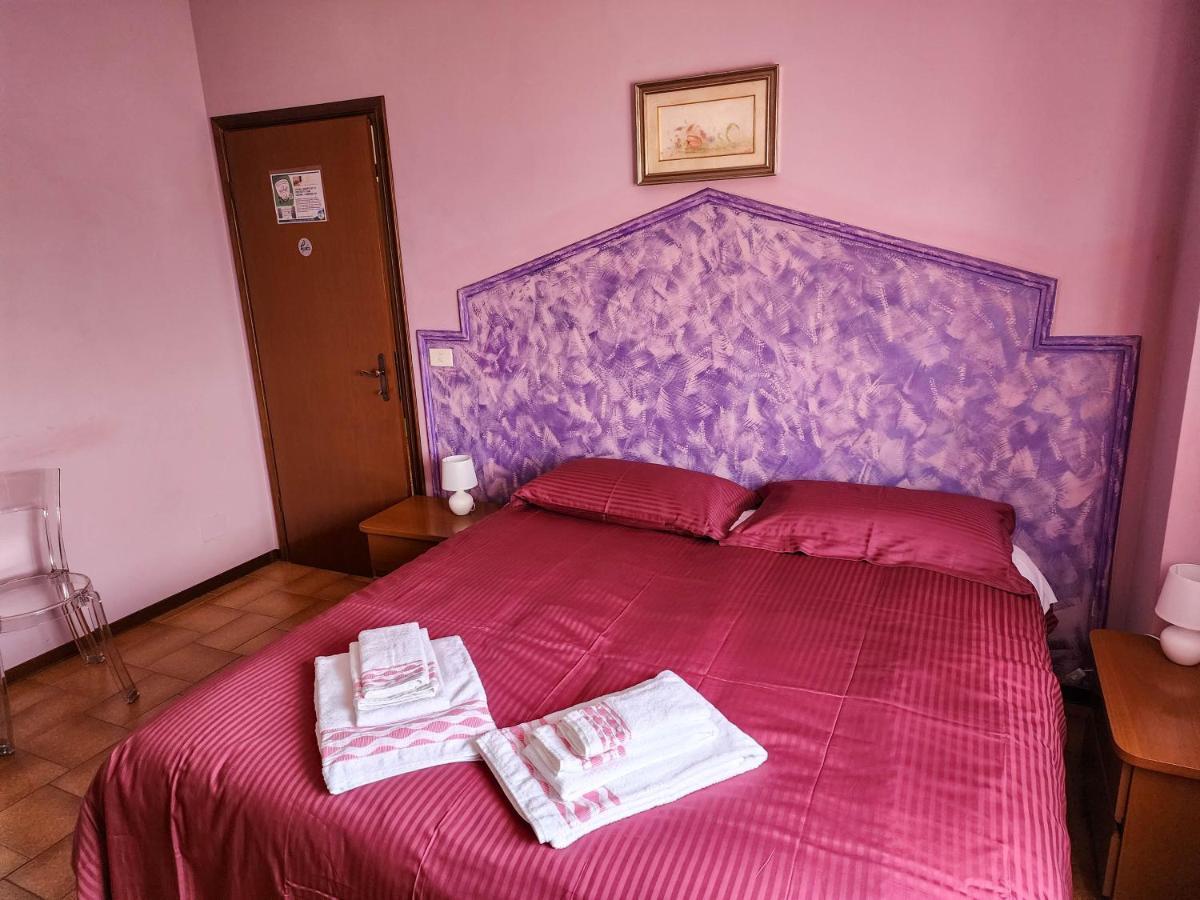 Gold B&B Ravarino ภายนอก รูปภาพ